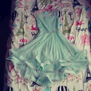 Girls dress